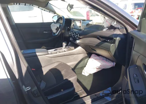 2020 Nissan Sentra Sv Xtronic Cvt z USA, uszkodzony, nr VIN 3N1AB8CV9LY304638